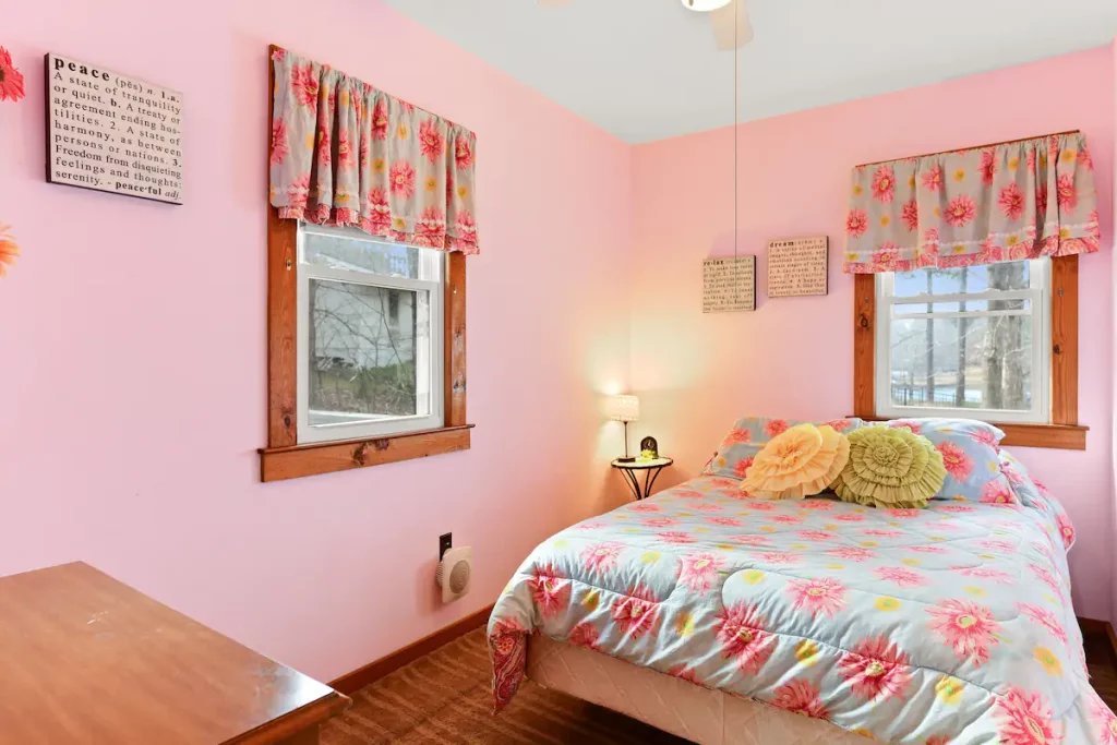 Back bedroom